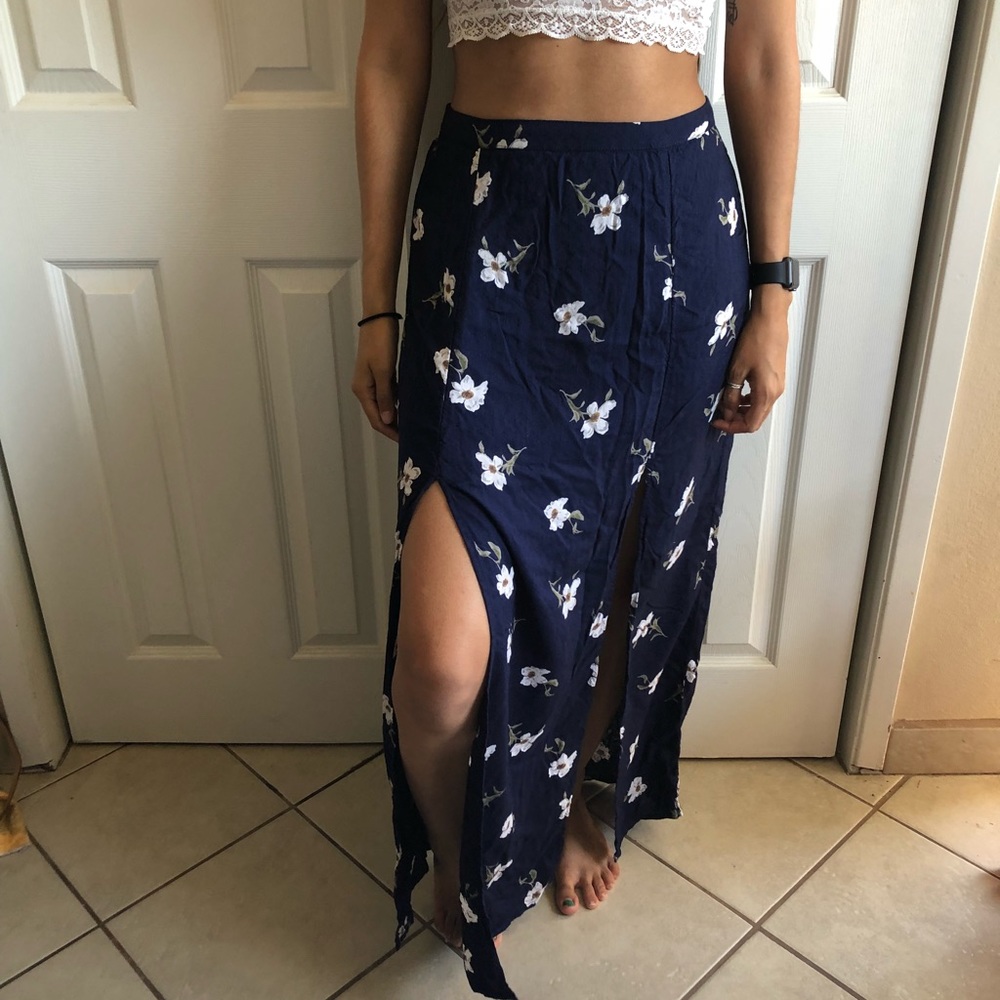 AEO Floral Maxi Skirt 🌻